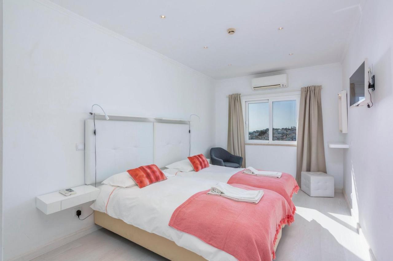 Old Town Beach Apartments 阿尔布费拉 外观 照片